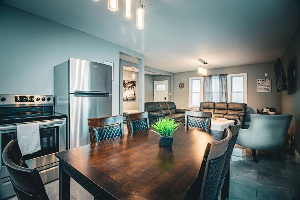 Comfortable 3Br, 1 Bath Close To The Falls Niagara Falls Luaran gambar